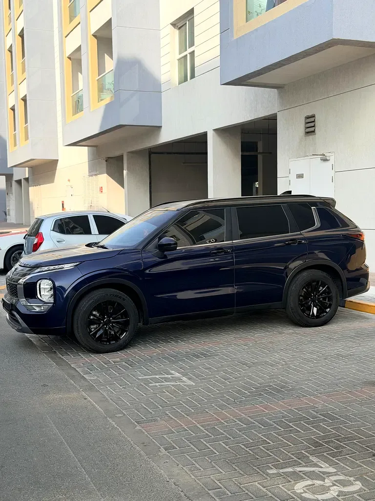 Mitsubishi Outlander 2.5 CVT (184 حصان) - 2