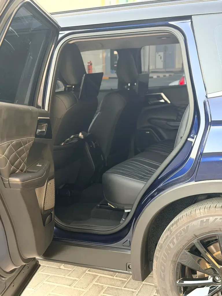 Mitsubishi Outlander 2.5 CVT (184 حصان) - 12