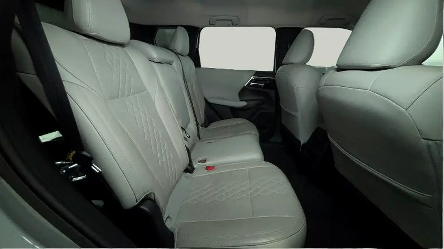 Mitsubishi Outlander 2.5 CVT (184 hp) - 10