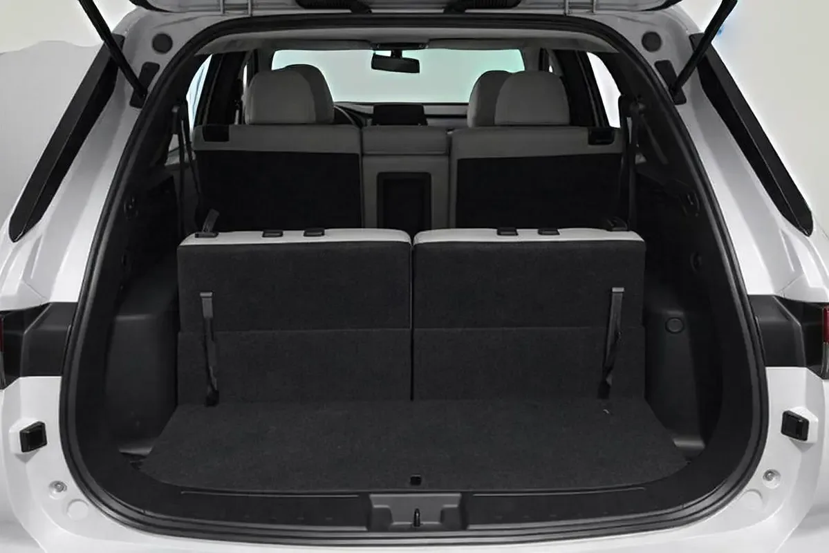 Mitsubishi Outlander 2.5 CVT (184 hp) - 11
