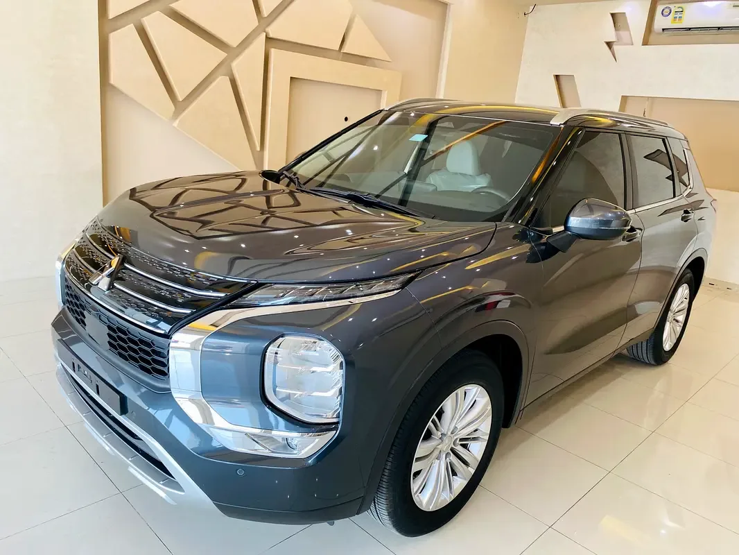 Mitsubishi Outlander 2.5 CVT AWD (184 حصان) - 19