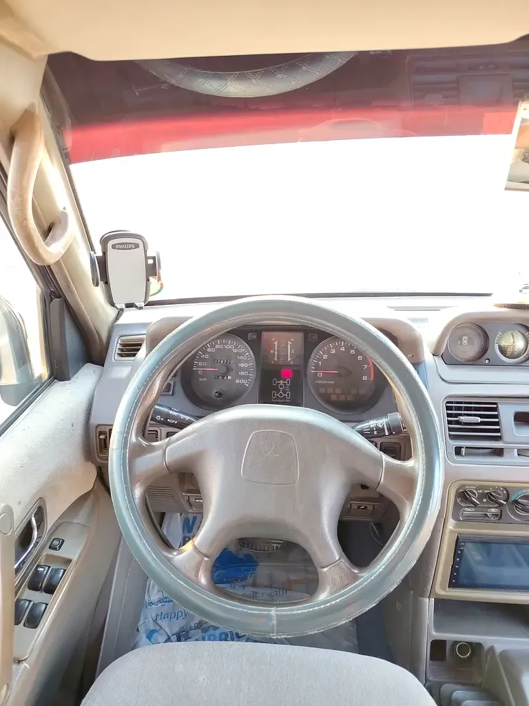Mitsubishi Pajero 3.0 AT (177 hp) - 15