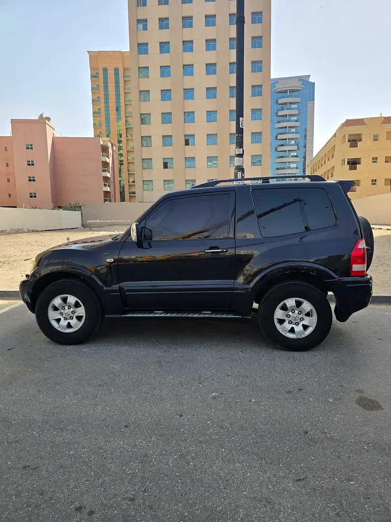 Mitsubishi Pajero 3.0 AT (220 hp)