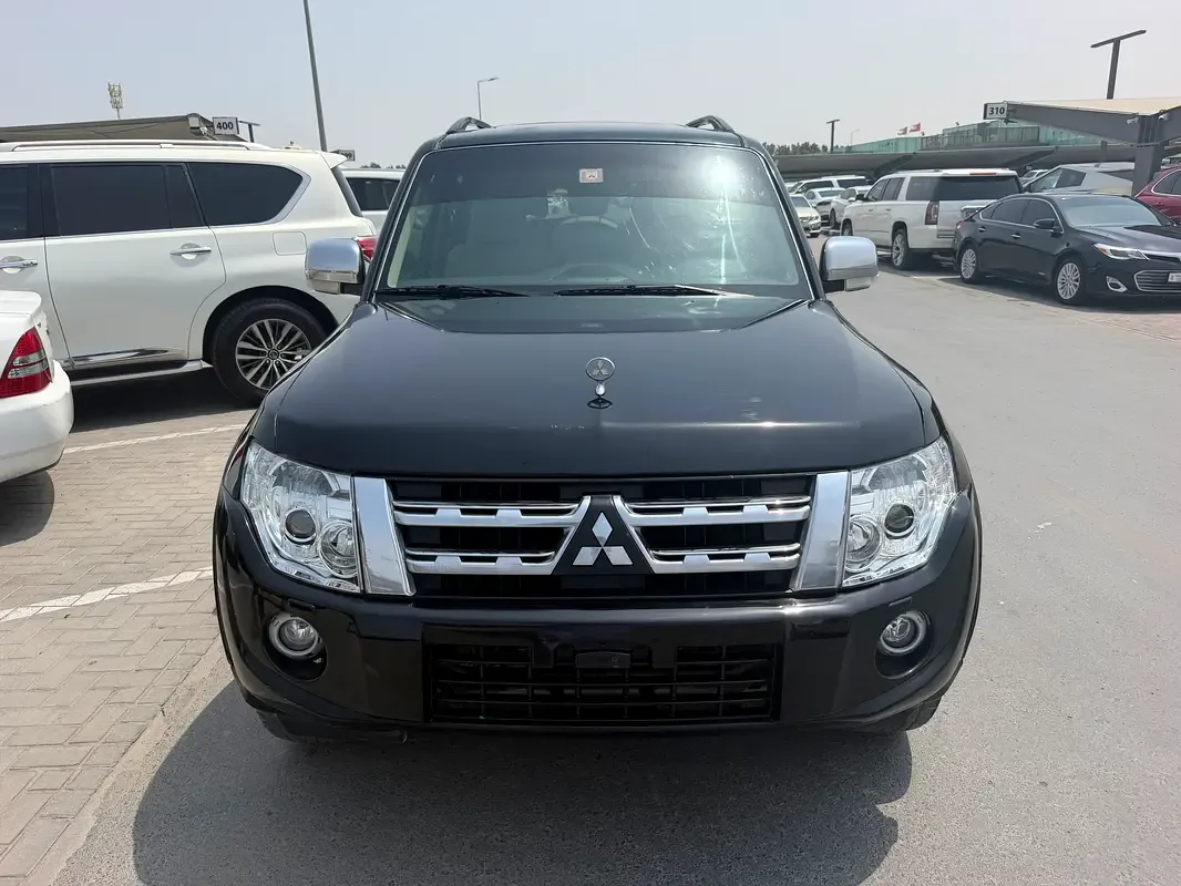 Mitsubishi Pajero 3.0 AT (220 hp)