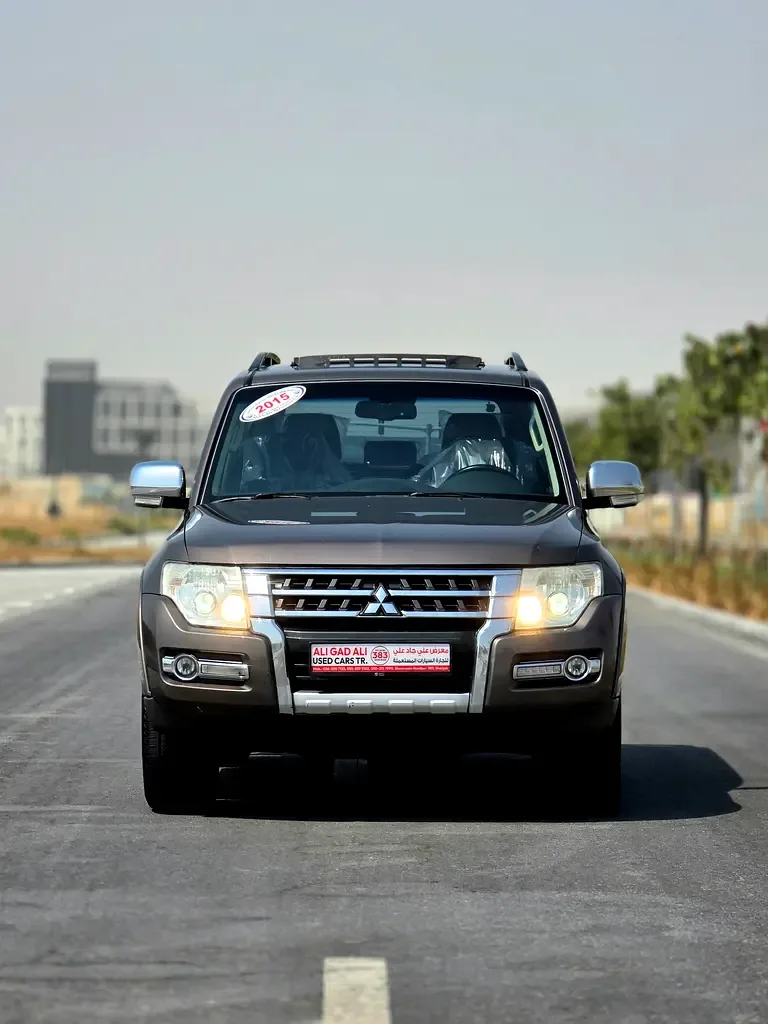 Mitsubishi Pajero 3.0 AT (220 hp)