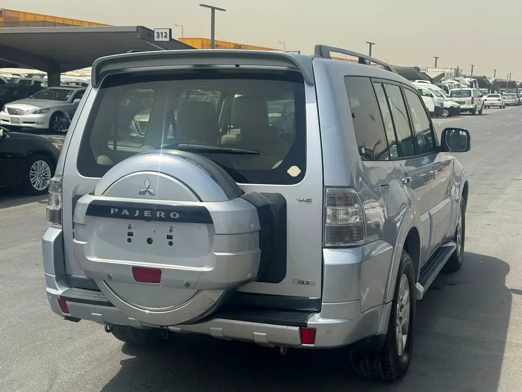 Mitsubishi Pajero 3.0 AT (220 hp) - 5