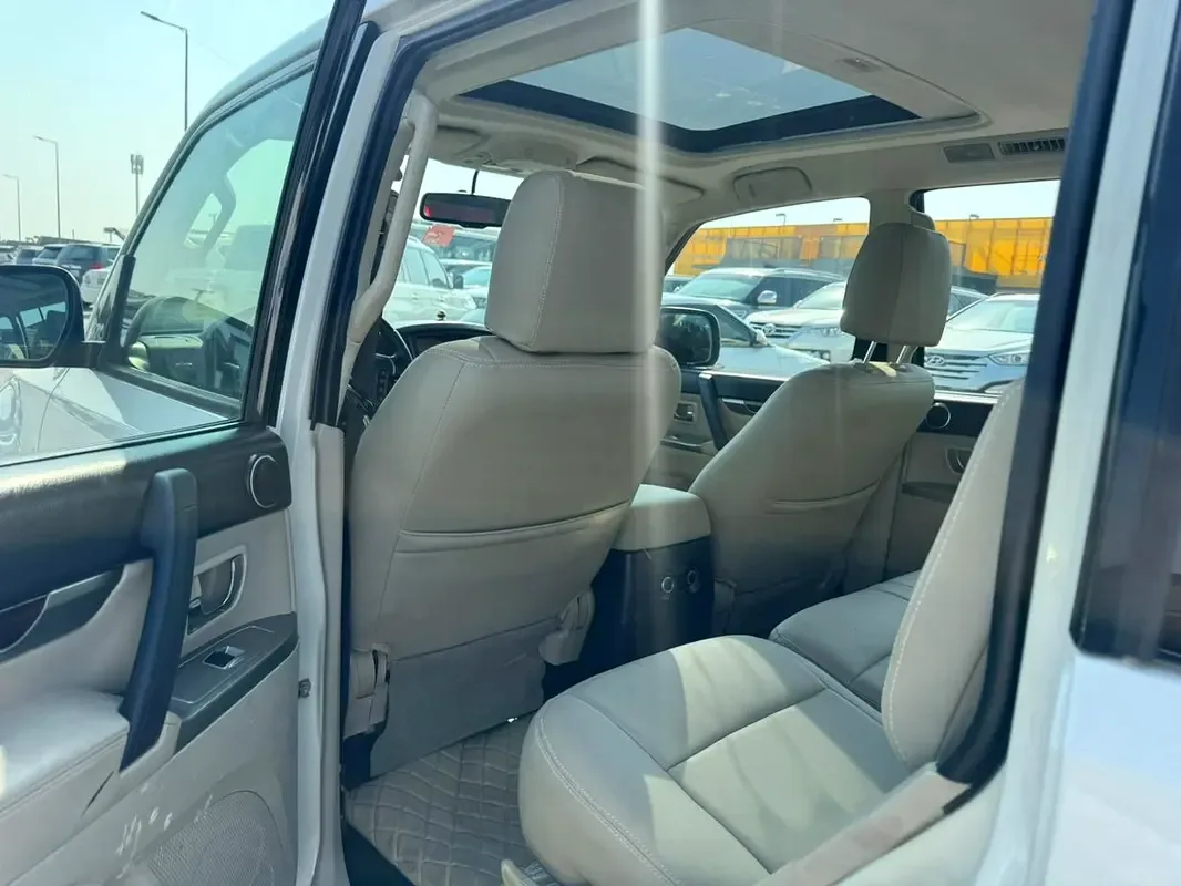 Mitsubishi Pajero 3.0 AT (220 حصان) - 6