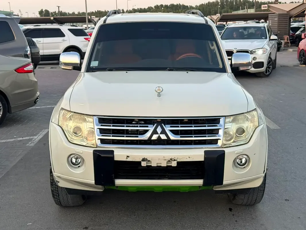 Mitsubishi Pajero 3.0 AT (220 hp)