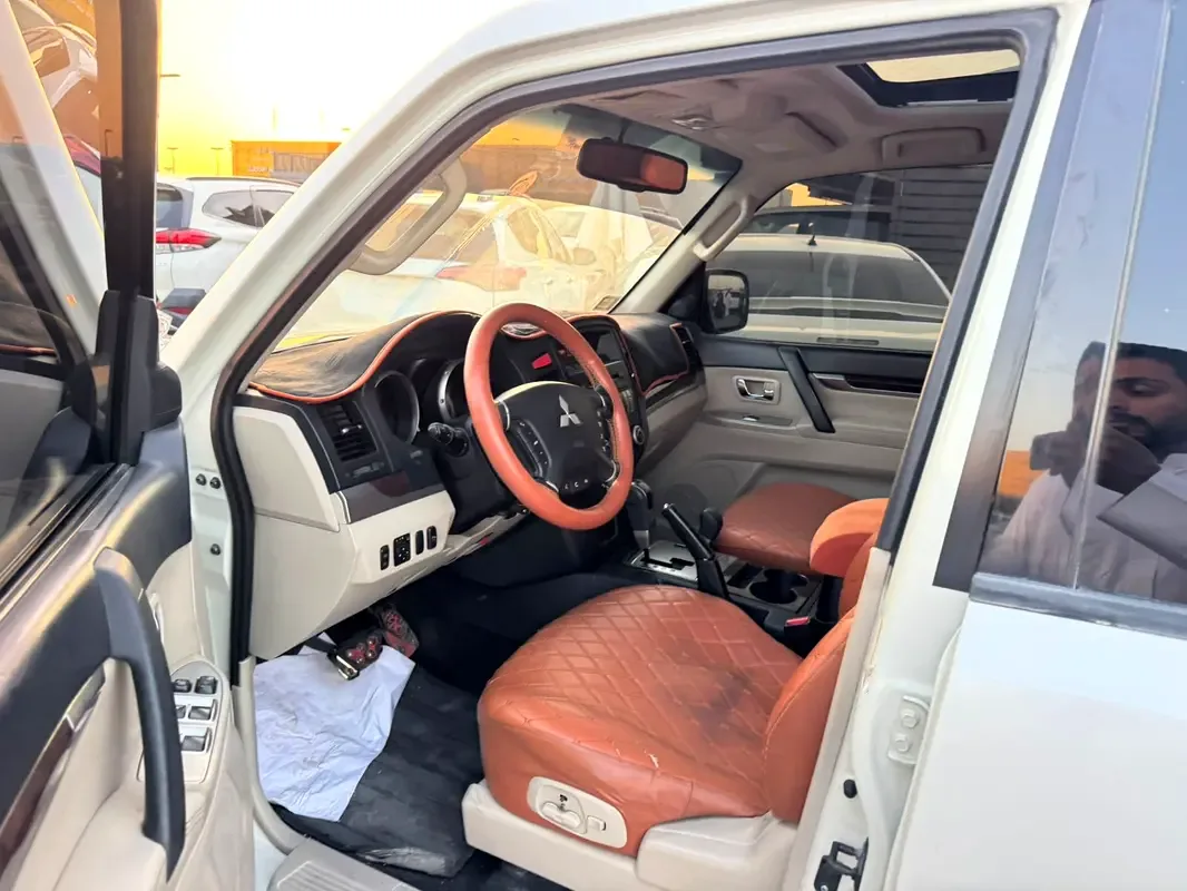 Mitsubishi Pajero 3.0 AT (220 حصان) - 8