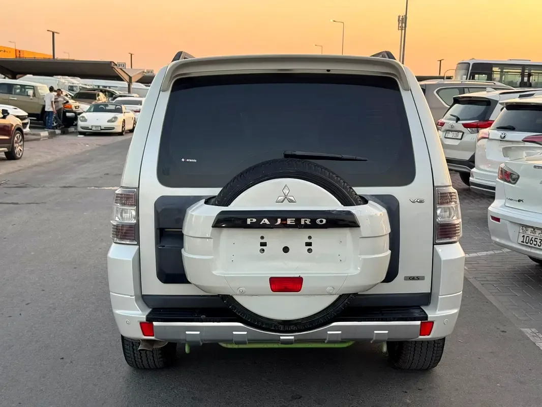 Mitsubishi Pajero 3.0 AT (220 حصان) - 7