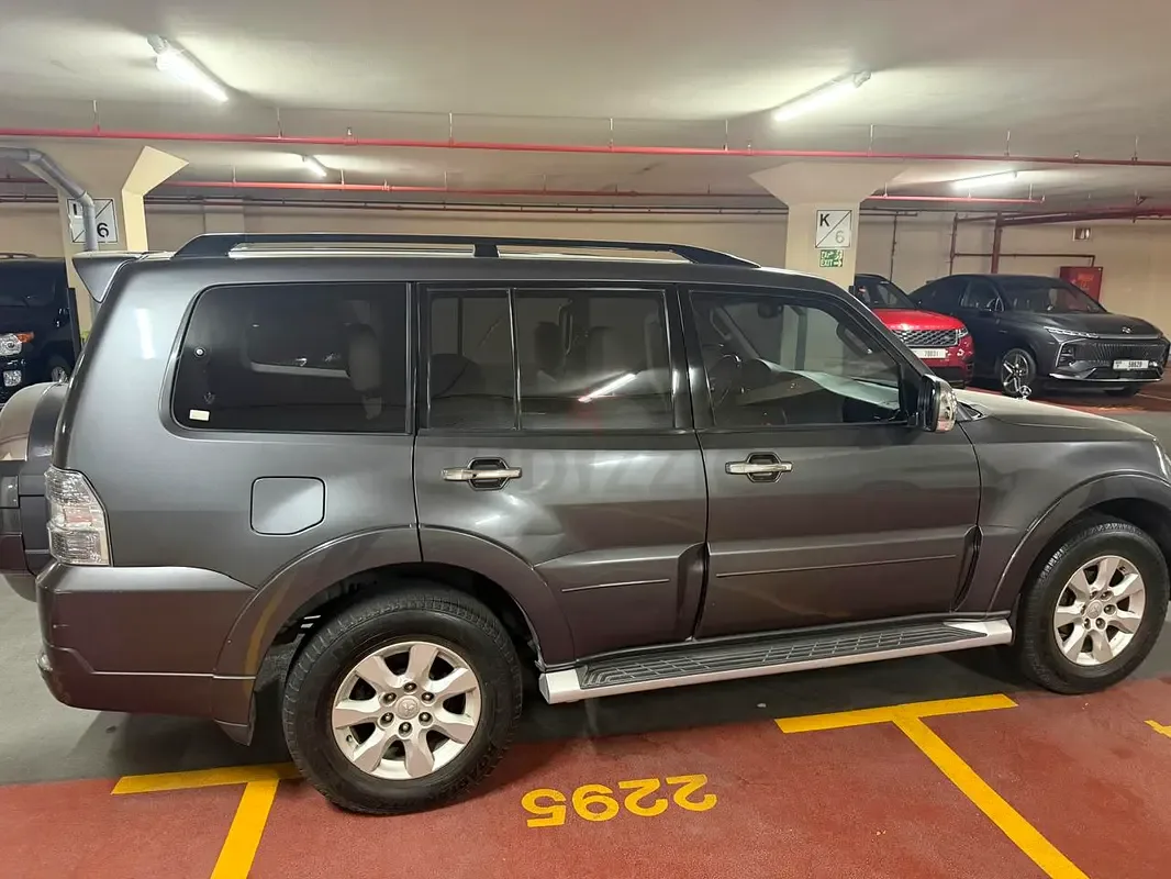 Mitsubishi Pajero 3.0 AT (220 hp) - 12