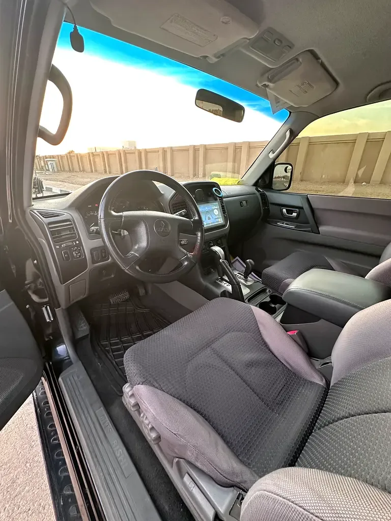 Mitsubishi Pajero 3.0 AT (220 hp) - 4