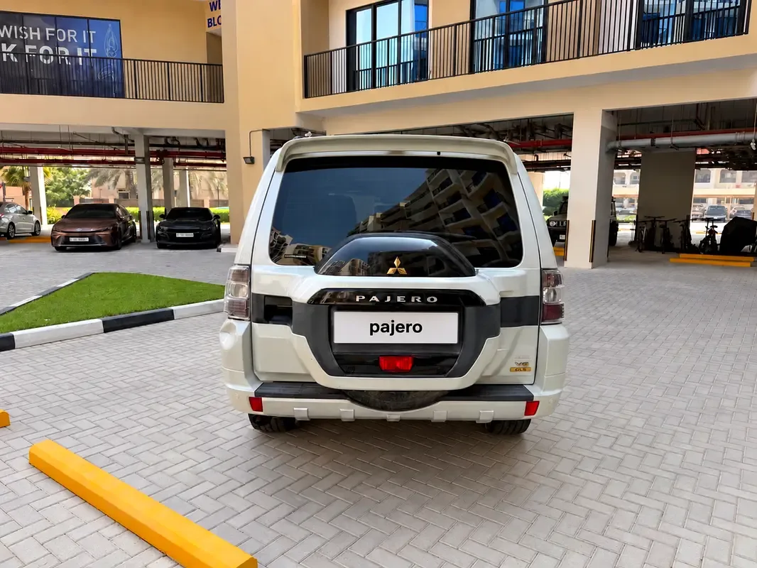Mitsubishi Pajero 3.0 AT (220 hp) - 4