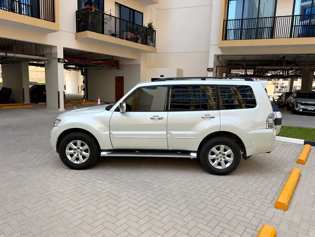 Mitsubishi Pajero 3.0 AT (220 hp) - 6