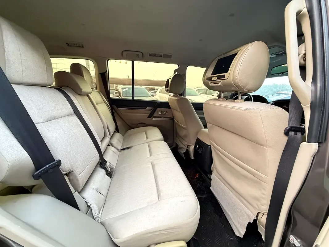 Mitsubishi Pajero 3.0 AT (220 hp) - 17