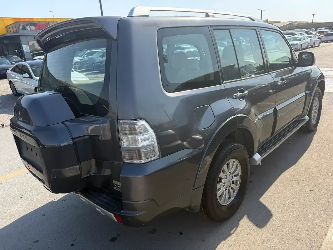 Mitsubishi Pajero 3.0 AT AWD (178 حصان) - 9