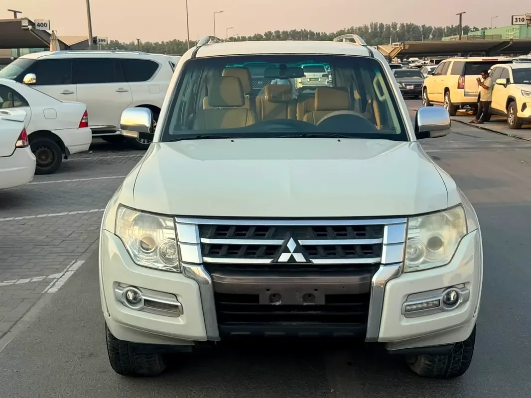 Mitsubishi Pajero 3.5 AT (189 hp)