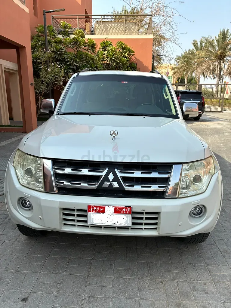 Mitsubishi Pajero 3.5 AT (189 hp)
