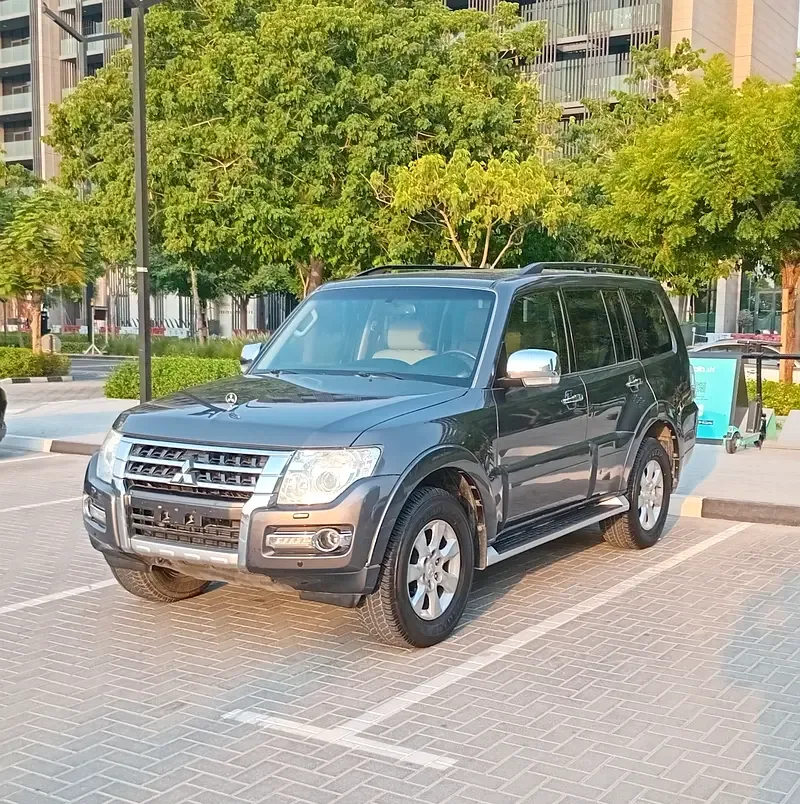 Mitsubishi Pajero 3.5 AT (189 hp)