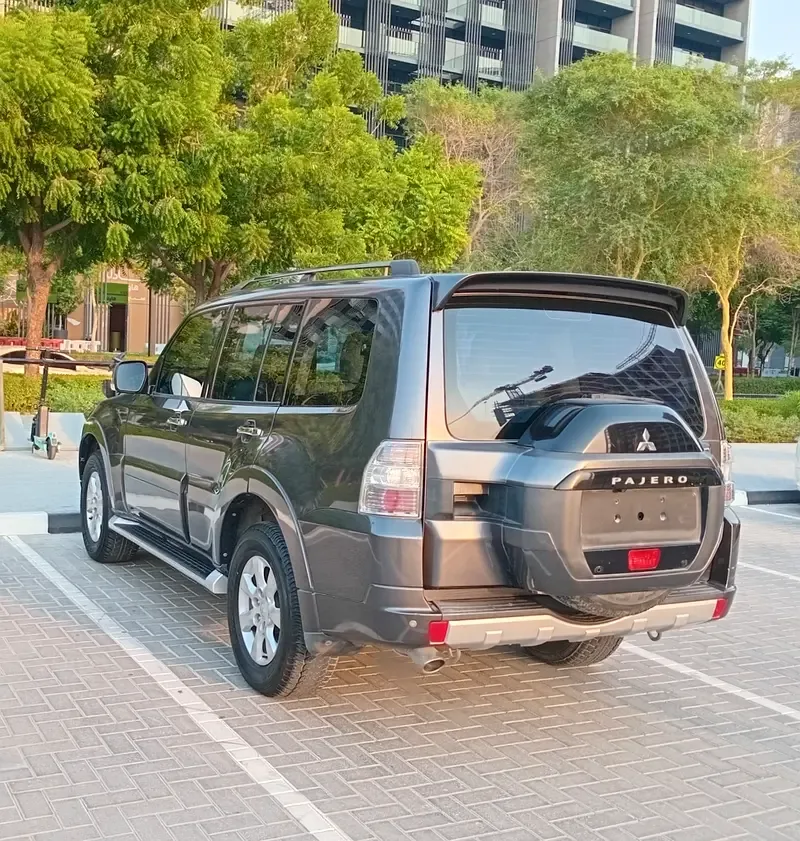 Mitsubishi Pajero 3.5 AT (189 hp) - 6