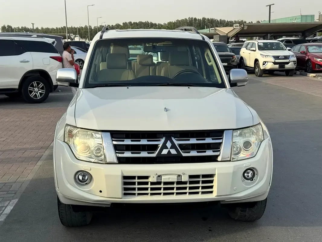 Mitsubishi Pajero 3.5 AT (189 hp)