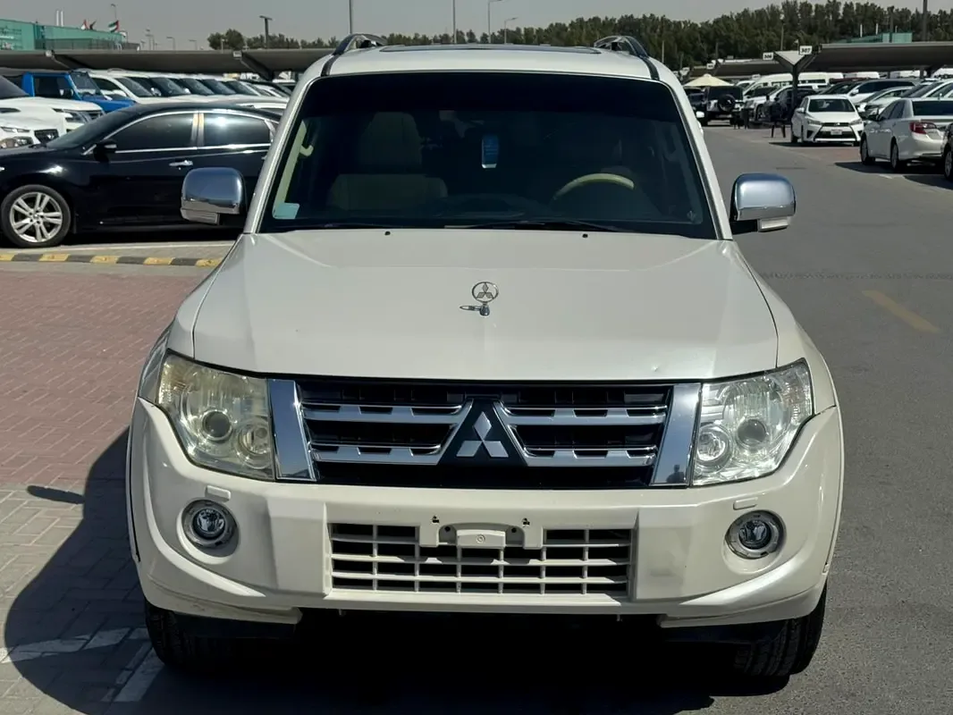 Mitsubishi Pajero 3.5 AT (189 hp)