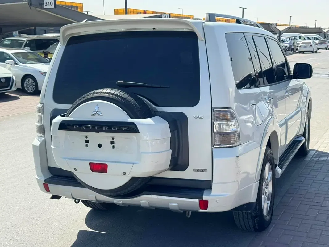 Mitsubishi Pajero 3.5 AT (189 hp) - 6