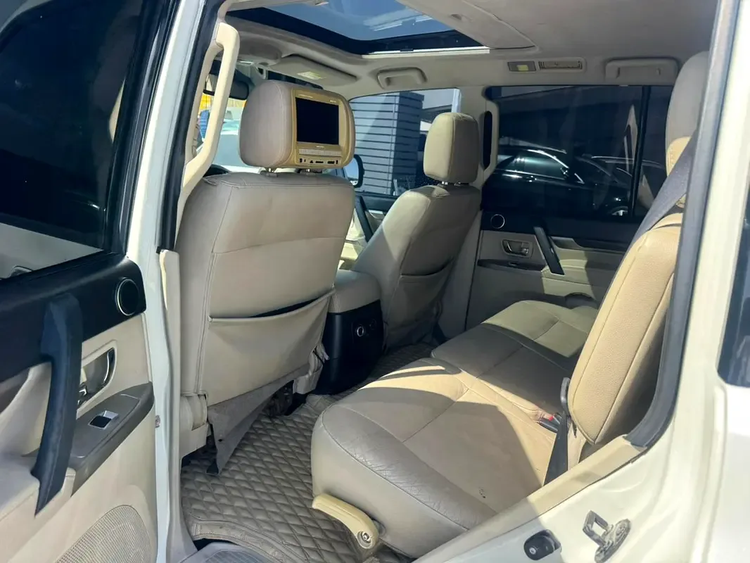 Mitsubishi Pajero 3.5 AT (189 hp) - 5
