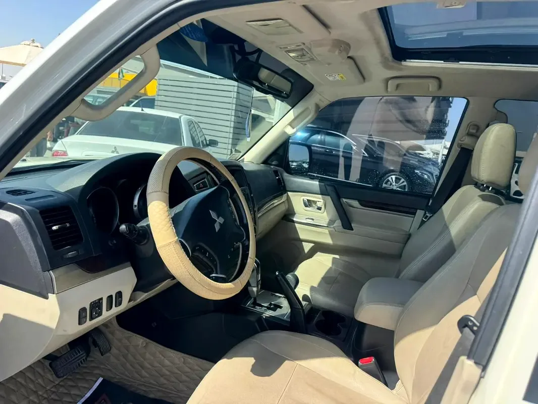 Mitsubishi Pajero 3.5 AT (189 hp) - 9