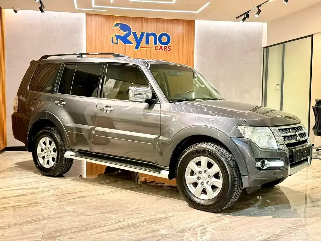 Mitsubishi Pajero 3.5 AT (189 hp)