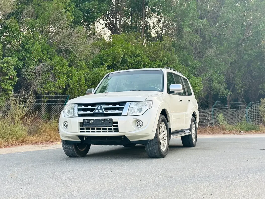 Mitsubishi Pajero 3.5 AT (189 حصان) - 2