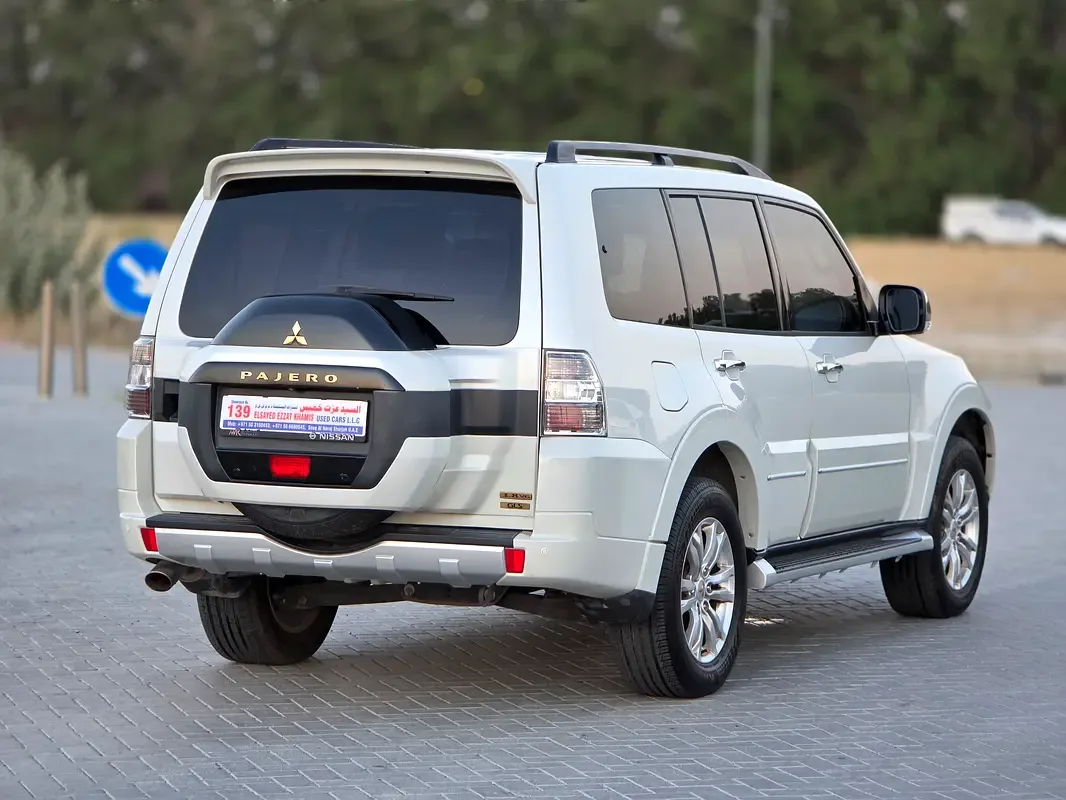 Mitsubishi Pajero 3.5 AT (189 hp) - 10