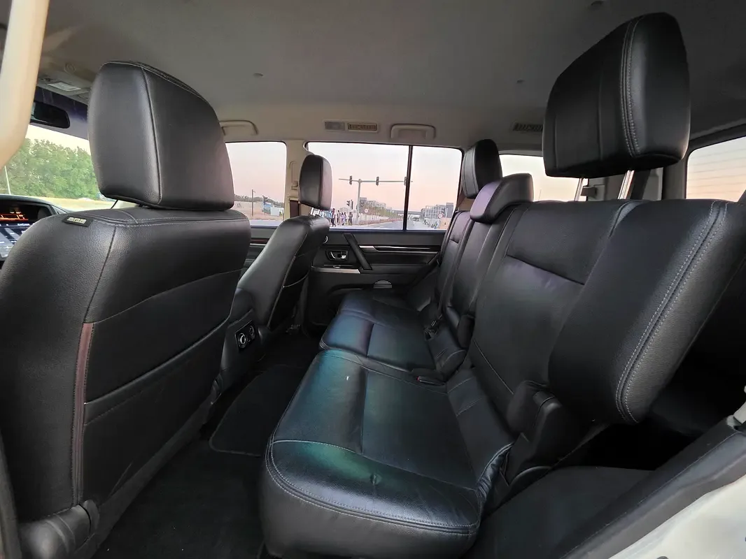 Mitsubishi Pajero 3.5 AT (189 hp) - 17