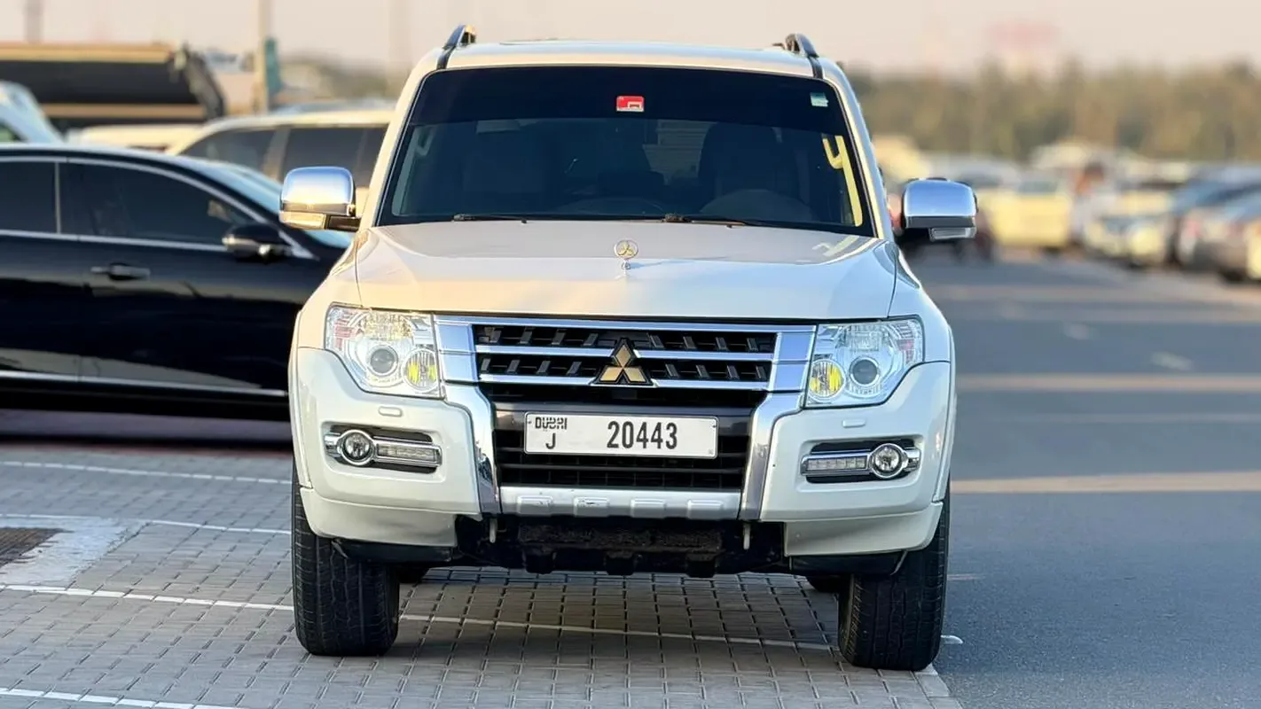 Mitsubishi Pajero 3.5 AT (189 حصان) - 2
