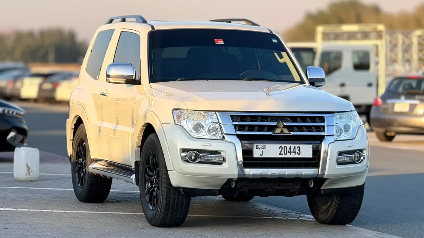 Mitsubishi Pajero 3.5 AT (189 حصان) - 3