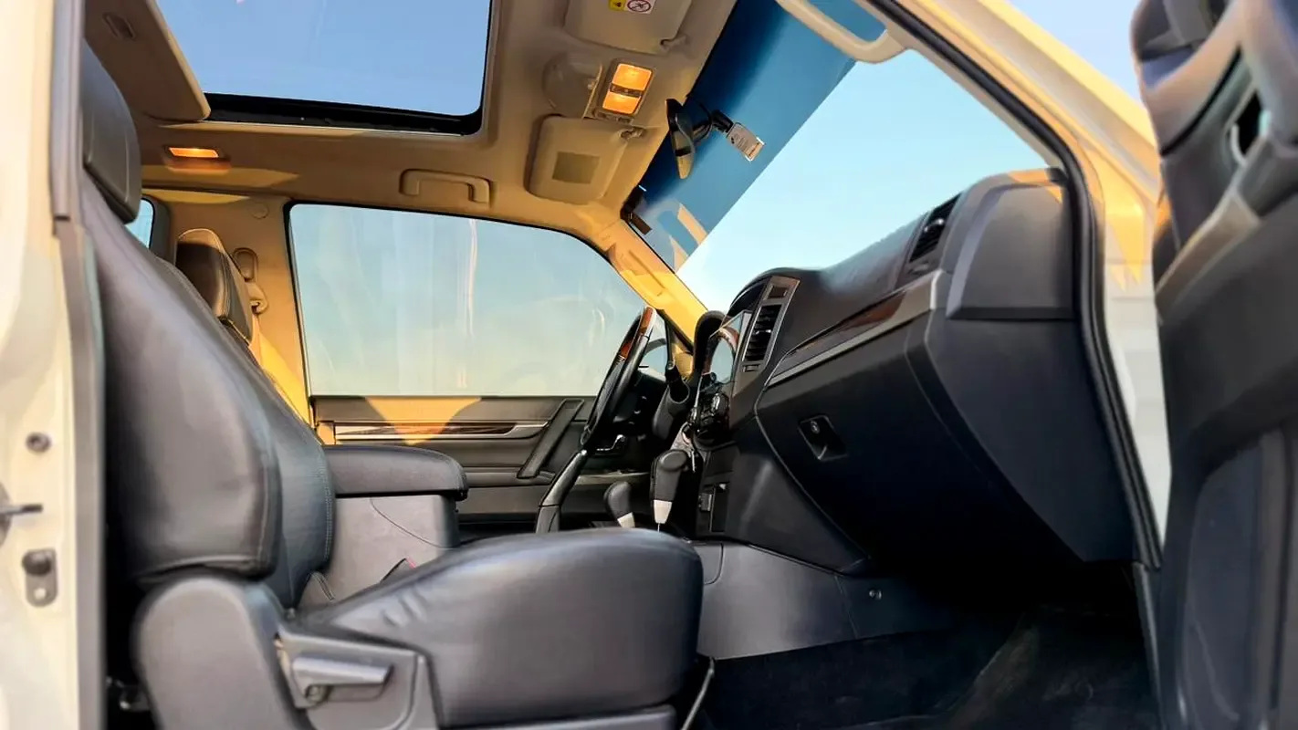 Mitsubishi Pajero 3.5 AT (189 حصان) - 9