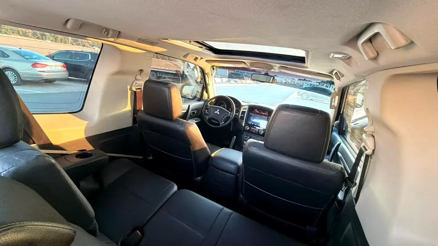 Mitsubishi Pajero 3.5 AT (189 حصان) - 12
