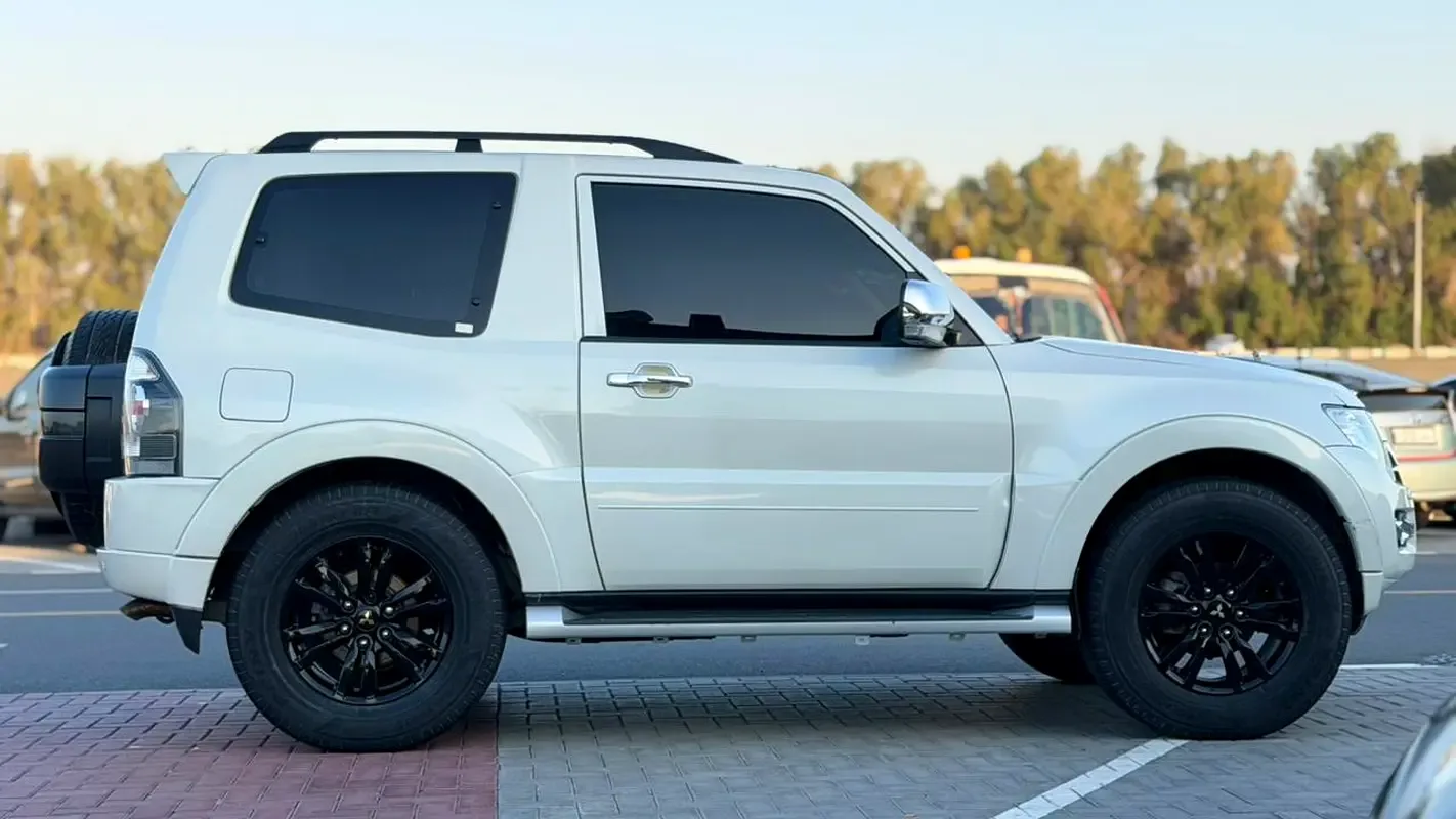 Mitsubishi Pajero 3.5 AT (189 حصان) - 17