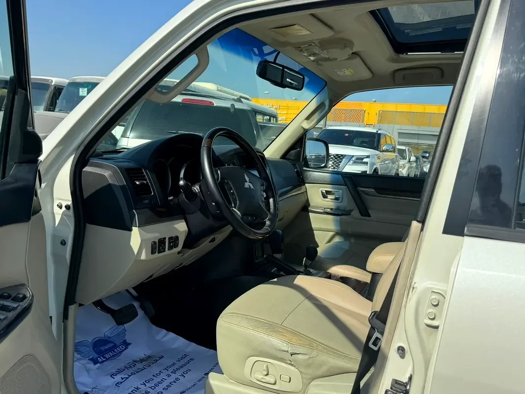Mitsubishi Pajero 3.5 AT (189 حصان) - 4