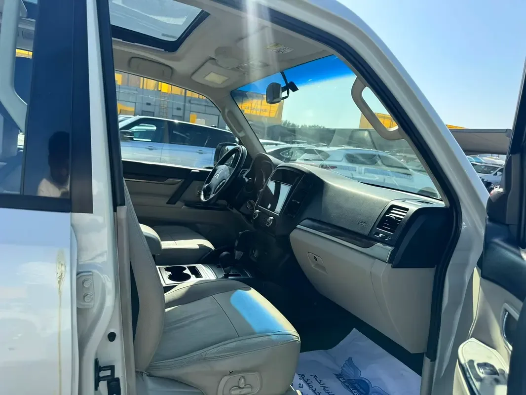 Mitsubishi Pajero 3.5 AT (189 حصان) - 7
