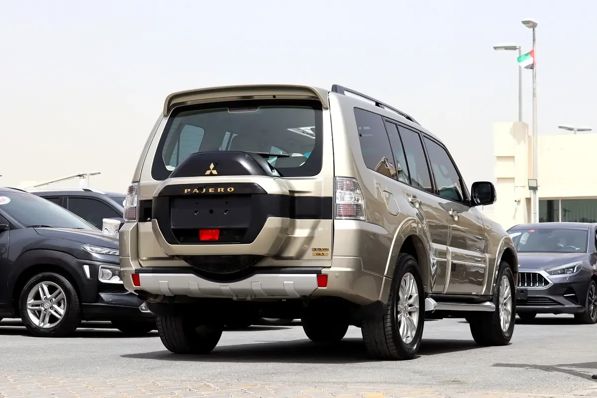 Mitsubishi Pajero 3.5 AT (189 hp) - 6