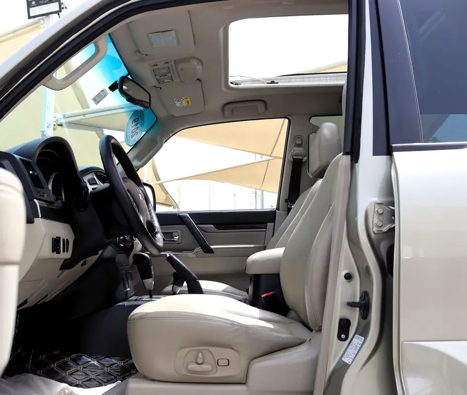 Mitsubishi Pajero 3.5 AT (189 hp) - 12