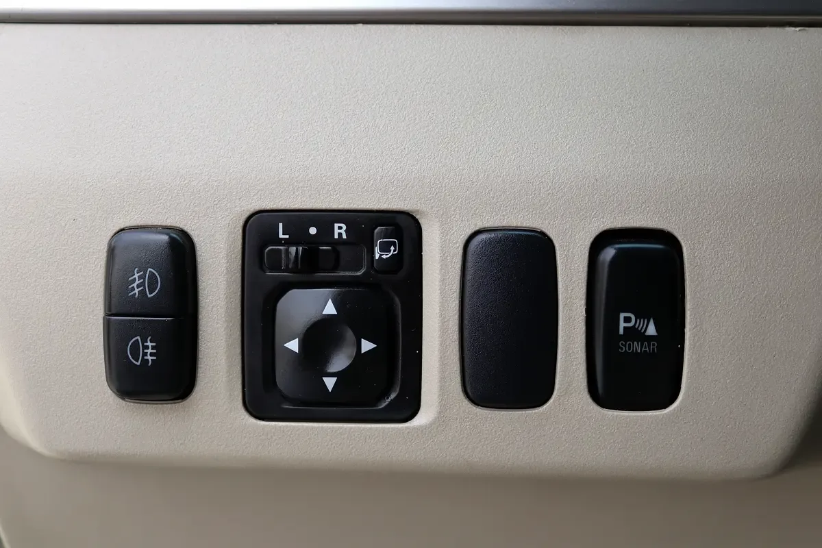 Mitsubishi Pajero 3.5 AT (189 hp) - 18