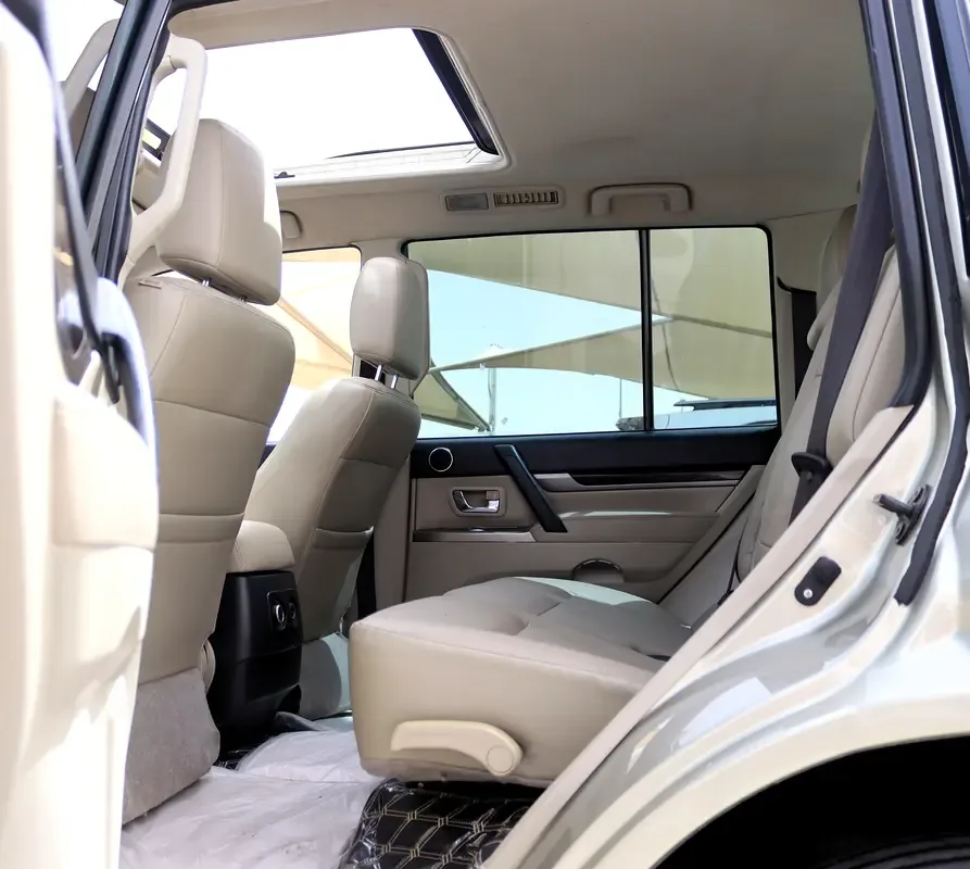 Mitsubishi Pajero 3.5 AT (189 hp) - 15