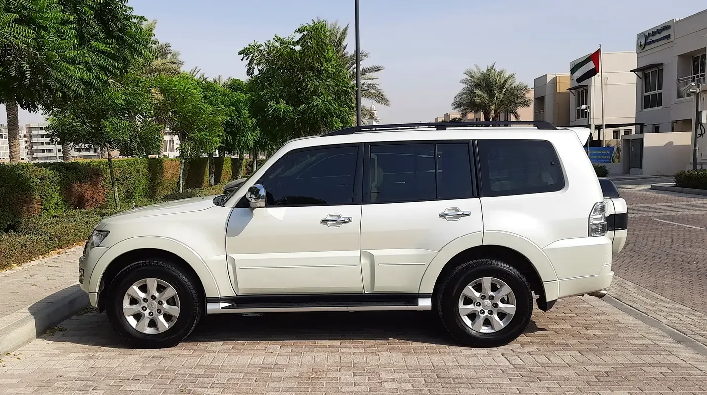 Mitsubishi Pajero 3.5 AT (189 hp) - 2