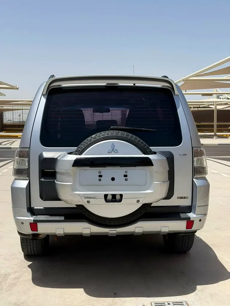 Mitsubishi Pajero 3.5 AT (189 hp) - 6