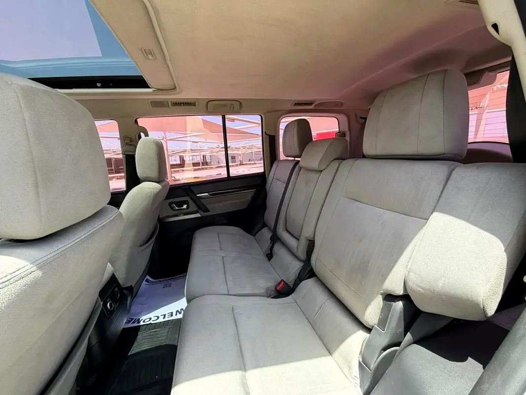Mitsubishi Pajero 3.5 AT (189 hp) - 10