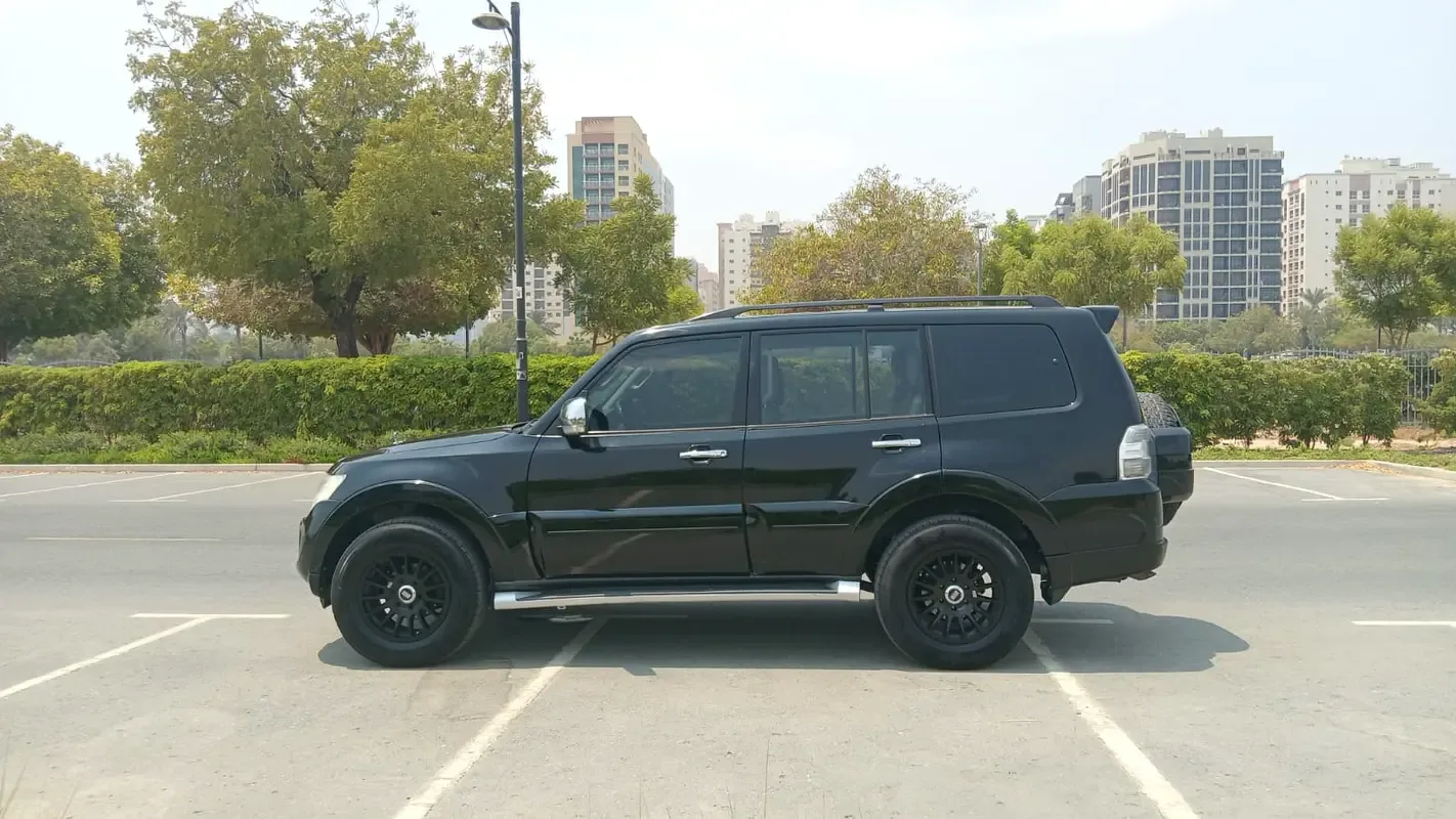 Mitsubishi Pajero 3.5 AT (189 حصان) - 3