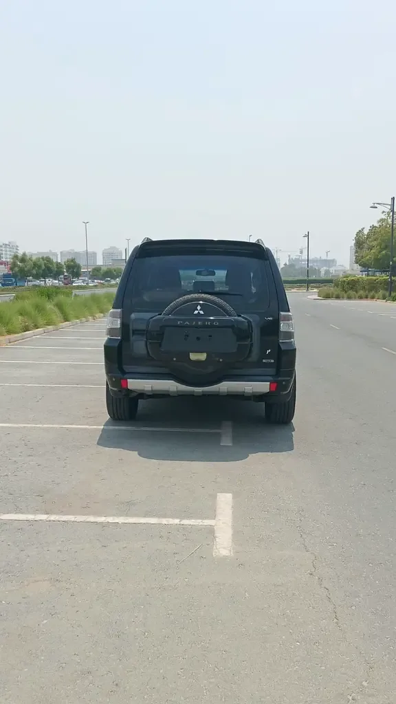 Mitsubishi Pajero 3.5 AT (189 حصان) - 8