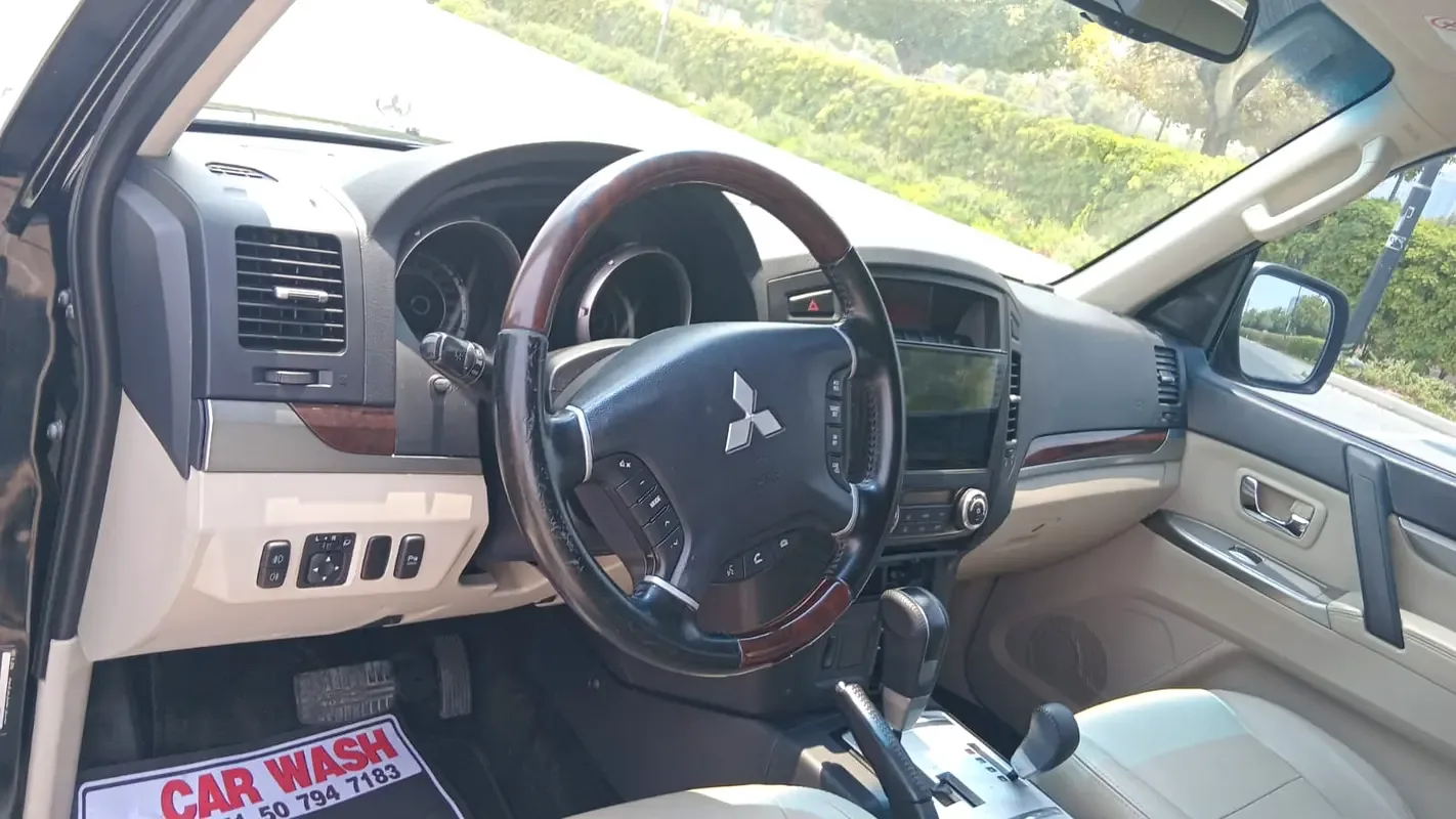 Mitsubishi Pajero 3.5 AT (189 حصان) - 9